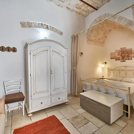 Bellini By Rentbeat Apartment